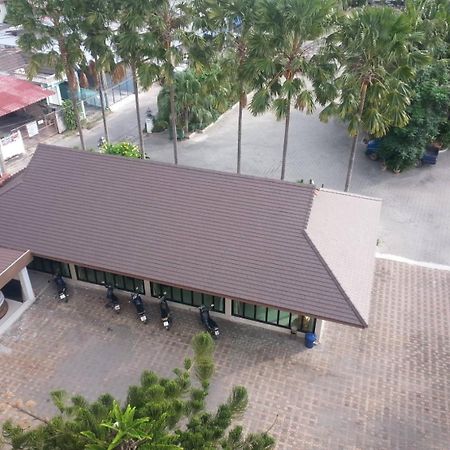 Palm Ville Pass Up Mansion Csonburi Kültér fotó