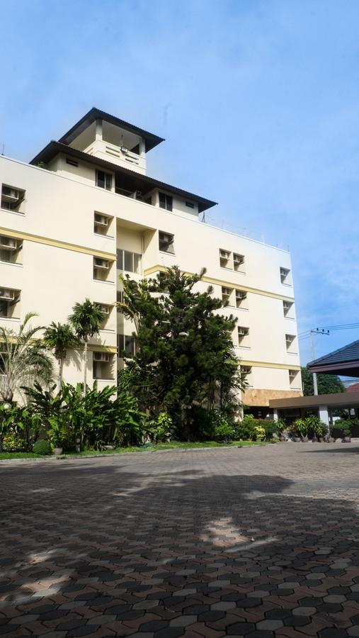 Palm Ville Pass Up Mansion Csonburi Kültér fotó